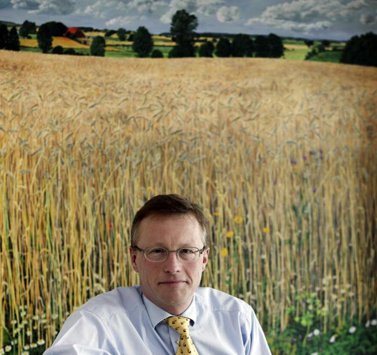 Bogen om Nils Smedegaard Andersen bliver interessant, fordi den handler om to nationalkoryfæer, Carlsberg og Mærsk, der tilsammen har en omsætning på over 300 mia. kr. Foto: Sif Meincke 