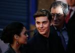 Skuespillerne Zak Efron (midt) og Vanessa Anne Hudgens (tv) spås store Hollywood-karrierer. 