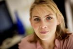 Linea Bækkeskov er en af de studerende, der kommer til at miste penge på den nye SU-lov, hvor dobbeltklippene forsvinder. Det kommer til at koste den 20-årige kvinde mindst 25.000 kroner. 