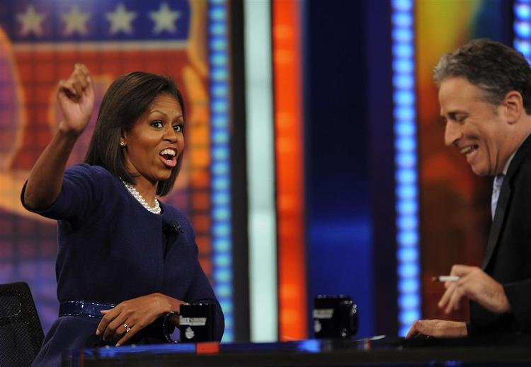 Michelle Obama, der er gift med den demokratiske præsidentkandidat, Barack Obama, var i går gæst i 'The Daily Show'. Arkivfoto. 