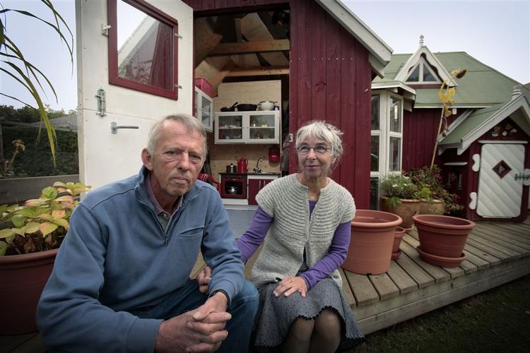 Bedsteforældre kan give børnebørnene en helt anderledes ro fra en ellers hektisk hverdag. Det benytter mange sig af i efterårsferien. 