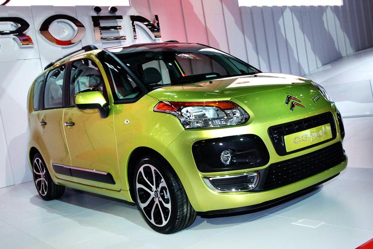GOD PLADS. Citroën C3 Picasso har en rummelig kabine under sit kompakte ydre. Den kommer til Danmark til foråret. Foto: United Pictures 