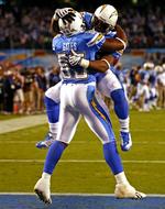 San Diego Chargers Antonio Gates og Mike Tolbert jubler efter touchdown mod New England Patriots. 