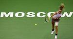 Caroline Wozniacki forlod Moskva med en lårskade og feber i kroppen, men hun er nu i Zürich. 