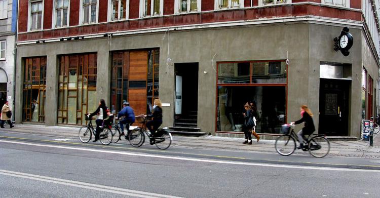 Sådan så det ud da Strecker-gruppen tog fat på ombygningen af Nørrebrogade 13 i november. Nu er der åbnet wok-restaurant og café. 