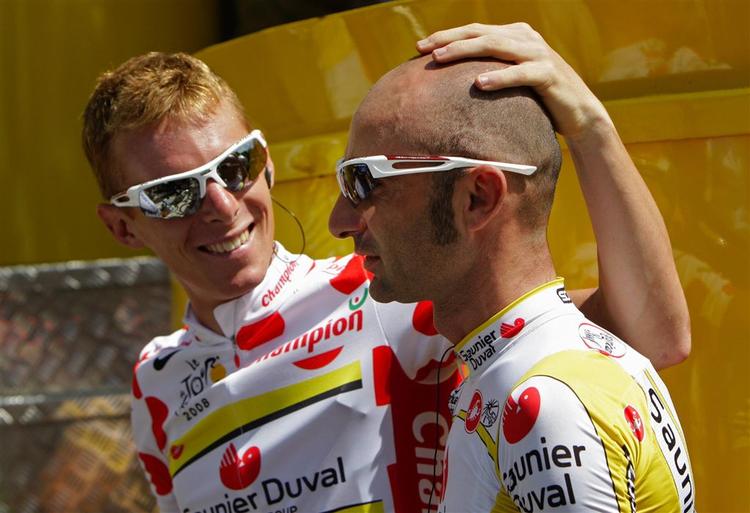 Hvis det står til UCI-bossen Pat McQuaid, så skal snydere som Ricardi Ricco (til venstre) og Leonardo Piepoli havde fire års karantæne i fremtiden. 