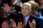 I skal ikke vise John McCain er ikke en skrøbelig gnavpot men en stor leder af sin tid, skriver McCains bror i en mail til den amerikanske kampagnestab. 