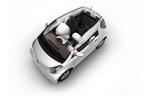 Airbags hele vejen rundt i Toyota iQ. Med lidt god vilje kan man se airbaggen på tværs bag bagsædet. 