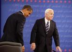 Der er ikke mere, John McCain (th.) kan gøre for at slå Barack Obama (tv.), vurderer professor Morten Ougaard. 