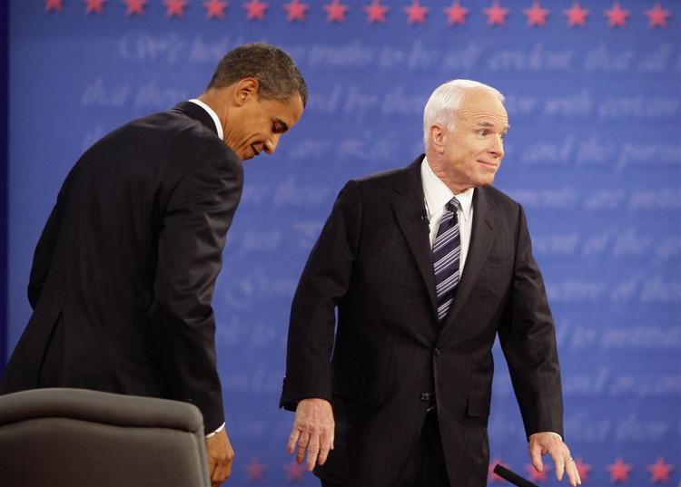 Der er ikke mere, John McCain (th.) kan gøre for at slå Barack Obama (tv.), vurderer professor Morten Ougaard. 