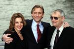 I 2007 præsenterede Barbara Broccoli og medproducer Michael J. Wilson stolt deres nye Bond, James Bond, den engelske karakterskuespiller Daniel Craig. Og 7. november har hans andet 007-udspil dansk premiere. Foto: Gary Lee/Starstock/Photoshot 
