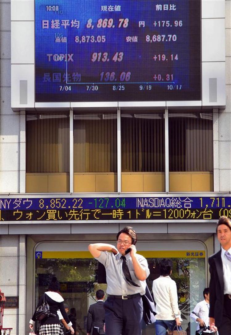 Gadebillede fra Tokyo i dag. 