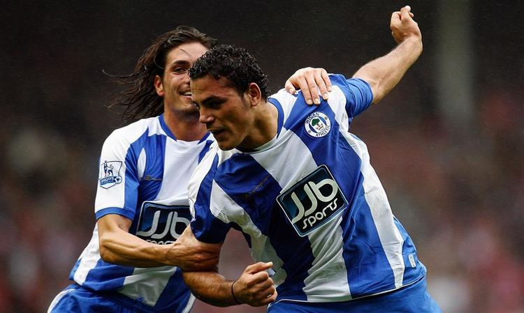 Amr Zaki (forrest) jubler med holdkammeraten Daniel Dd Ridder over sakseparksscoringen mod Liverpool i lørdags. På trods af to Zaki-mål vandt Liverpool alligevel 3-2. 