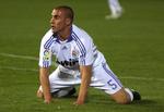 Fabio Cannavaro spillede to sæsoner i Juventus indtil 2006, hvor han skiftede en nedtur til Serie B ud med en tilværelse i Real Madrids berømte hvide trøje. 