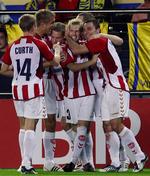 AaB'erne jubler efter Thomas Enevoldsens udligning til 2-2. 