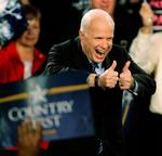 John McCain har noget at indhente i valgkampen. Men det gør han ikke ved at bede om støtte fra Rusland, mener den russiske FN-ambassadør. 