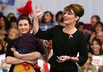 Vicepræsidentkandidat Sarah Palin optræder altid klædt i dyre klæder under valgkampen. 