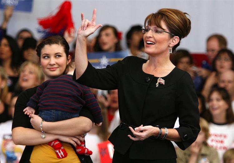 Vicepræsidentkandidat Sarah Palin optræder altid klædt i dyre klæder under valgkampen. 