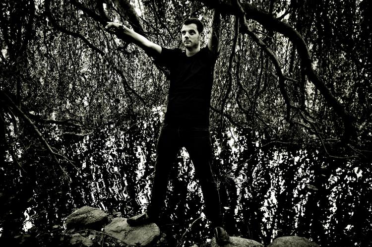 Som The Streets har Mike Skinner altid været socialrealismens førsterapper. Men på sit nye album har han udfordret sig selv og skiftet den buldrende storbykultur ud med naturens ophøjede ro. Foto: Tobias Selnæs Markussen 