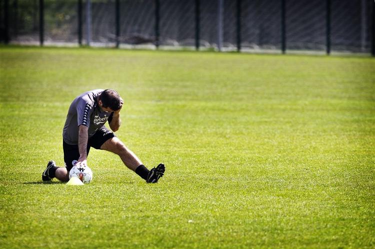 Det er på træningsbanen, Niclas Jensen skal bevise sit værd, for det er ikke meet spilletid, han får på FCK's bedste hold. Arkivfoto. 