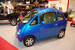 Et kinesisk bilmærke, Shunghuan, har flikket denne elbil sammen. Designet er tydeligt inspireret af indiske Tata Nano. 