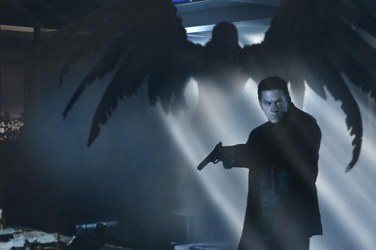 Mark Wahlberg spiller Max Payne i computerspilsfilmatiseringen af samme navn (foto fra filmen). 