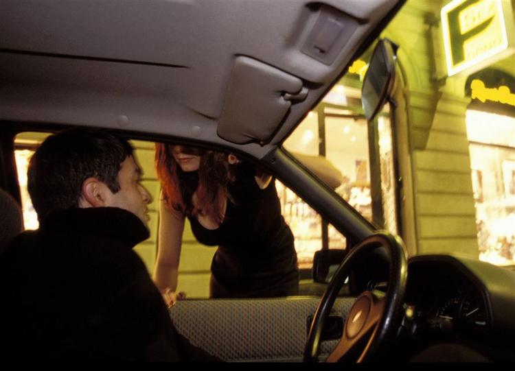 En ægte prostitueret skal spille med i Pretty Woman A/S for at give stykket en realistisk og provokerende kant. 