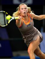 Efter en svingende præstation vandt Caroline Wozniakci semifinalen i Luxembourg. 