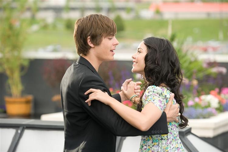 Troy and Gabriella fra Highschool Musical 3. 