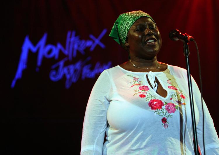 Sangerinden Randy Crawford synger dejligt på uhyre behagelig plade. 