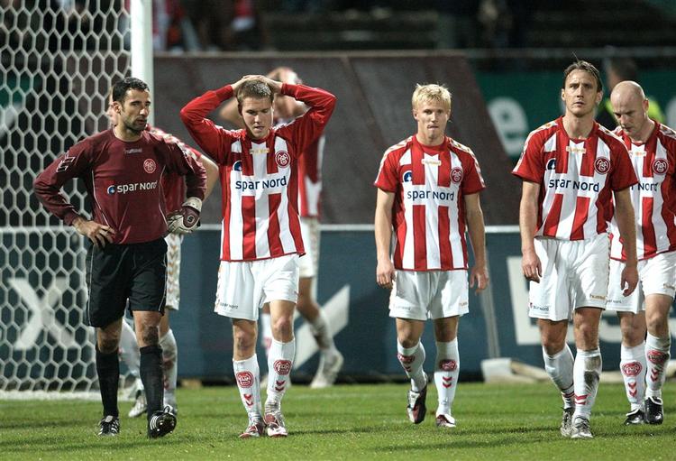 AaB'erne hang forståligt nok med hovedet efter søndagens 2-2-kamp mod Randers FC. 