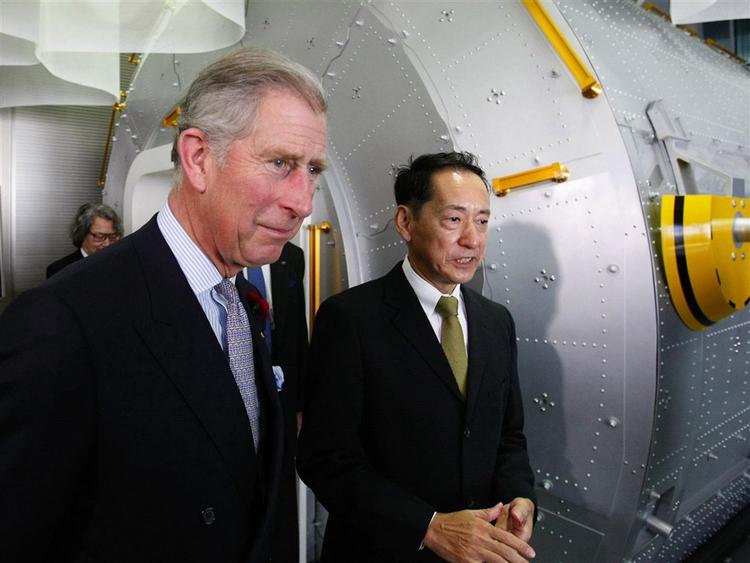 Storbritanniens Prins Charles er i disse dage på besøg i Japan, hvor han blandt andet har besøgt det japanske rumfartsmuseum. 