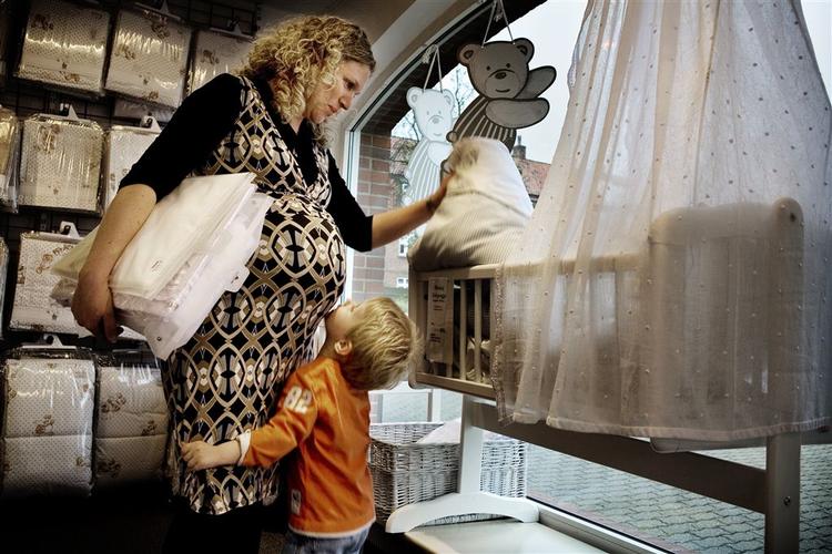 Find de sikre varer uden at læse varedeklarationerne. På ecolabel.dk finder du en liste over alle de miljømærkede produkter. 