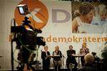 Kristendemokraterne mister medlemmer til nyt parti, efter partiets højrefløj afsatte den tidligere formand Bodil Kornbek, som her på billedet er i paneldebat på det årsmøde, der blev hendes sidste. 