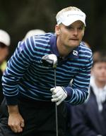 Søren Hansen måtte tidligt op i dag for at afslutte anden runde af Volvo Masters, der blev aflyst i går som følge af kraftigt regnvejr. 