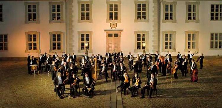 Der var en temmelig nedslående stemning i Odense Koncerthus, og spørgsmålet er, om Musikhøst er inde i en spiral af den slemme slags. På billedet ses Odense Symfoniorkester. PR-foto. 