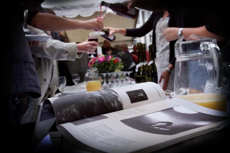 Arkivfoto fra den årlige sommerreception på Gyldendal. 