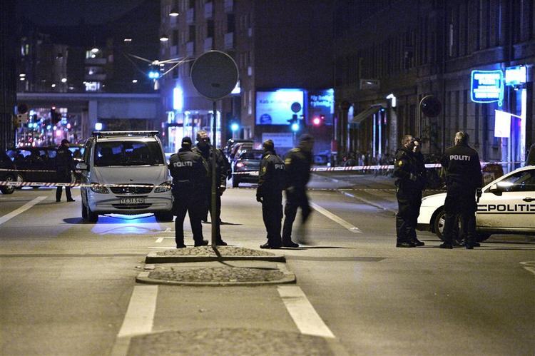 Politiet afspærrede Mimersgade efter mandagens skyderi på Nørrebro. 