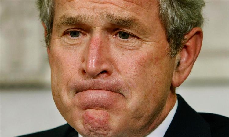 »Bush har medlidenhed med sig selv over alt det ansvar, han må påtage sig. Irak vil ikke gå væk« 