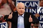 Republikanske John McCain skal satse på et mirakel. Meningsmåling viser, at han skal lukke et hul på syv procent, hvis han skal gøre sig nogen som helst forhåbninger om at bliver amerikanernes næste præsident. 