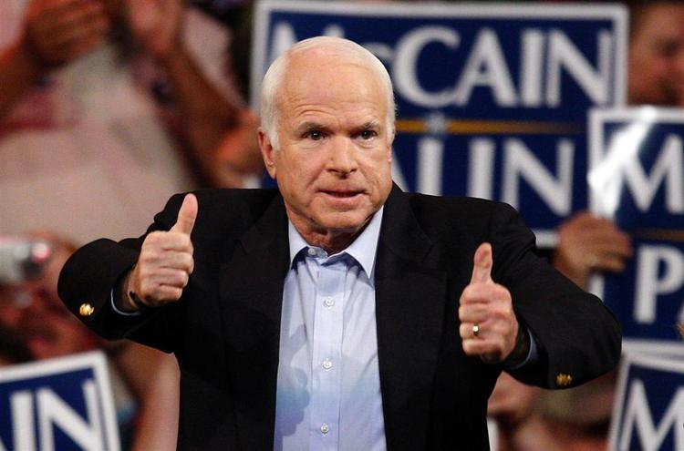 Republikanske John McCain skal satse på et mirakel. Meningsmåling viser, at han skal lukke et hul på syv procent, hvis han skal gøre sig nogen som helst forhåbninger om at bliver amerikanernes næste præsident. 