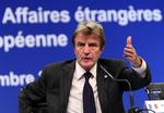 Den franske underigsminister Bernard Kouchner fremlagde i går på et pressemødet indholdet i brevet til USA's næste præsident. 