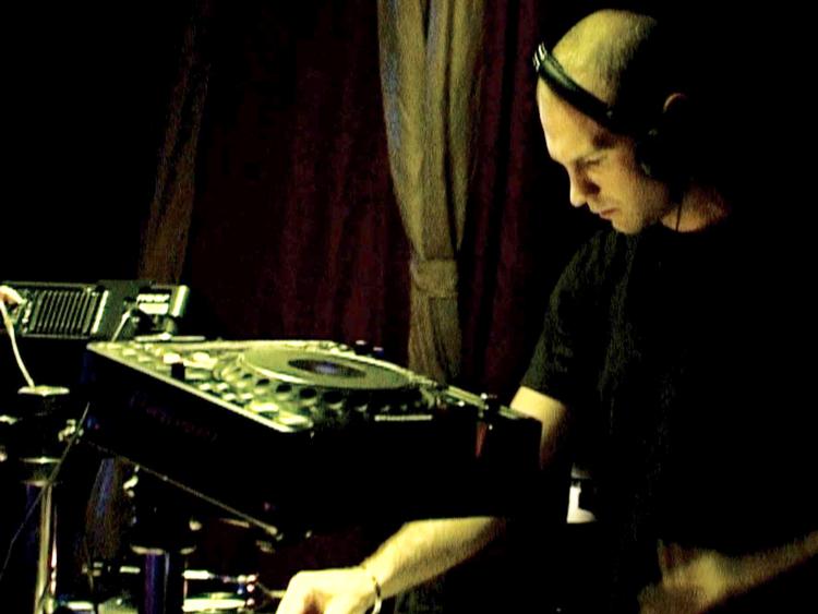 Den engelske dokumentarfilm 'Bassweight' skildrer for første gang dubstepscenen og tager os med til genrens arnested i London. 