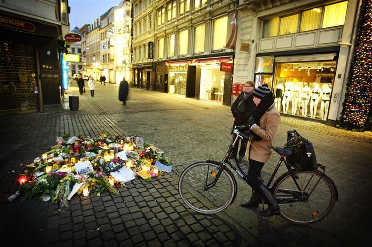 Den 19-årige Anton Njie Hansen blev dræbt efter et tilfældigt møde på Strøget i København med den 20-årige dansker RJ. 