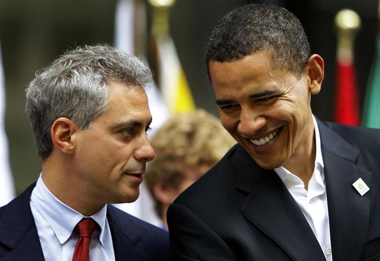 Rahm Emanuel og Barack Obama stikker hovederne sammen under valgkampen. 