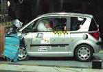 Stort set alle nye biler kommer til crashtest hos Euro NCAP. Næste år bliver det sværere at få fem stjerner. Her en Peugeot 1007, som fik fem stjerner. 