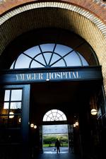 Amager Hospital i København - nu er strejken blandt portørerne slut. 