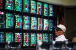Der er uro på finansmarkedet i Taiwan. Det fører til arbejdsløshed og en stigning af tilfælde, hvor familier begår kollektivt selvmord, ifølge forsker. 