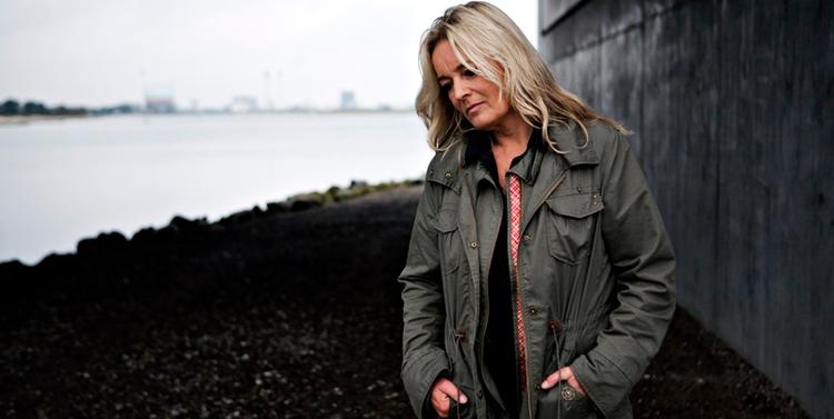 Indadvendt efterår. På det nye selvbetitlede album fortsætter Anne Linnet de fornemme takter fra sidste års ’Akvarium’. Foto: Maria Fonfara 
