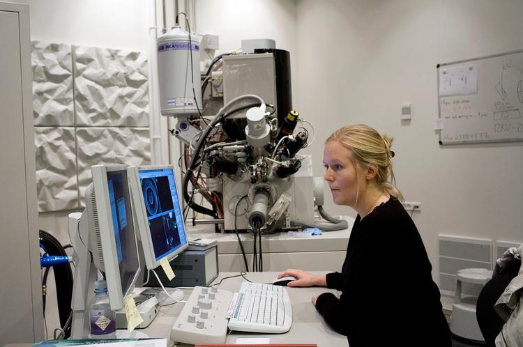 Trine Colding Lomholt havde egentlig ikke tænkt sig at tage en forskeruddannelse, men venner og en god studievejleder fik hende til at gå i gang med et højt specialiseret ph.d.-projekt om udvikling af nye processer til sammensvejsning af stål på DTU. 